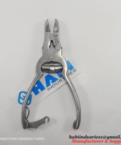 Double action toenail clipper