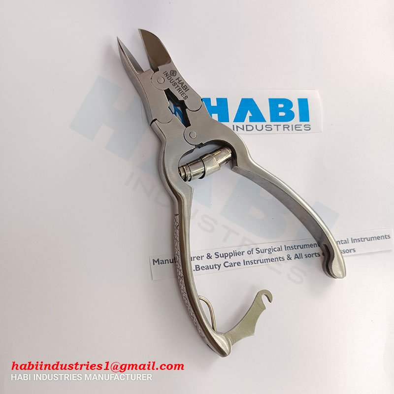 Custom Toenail Clipper double barrel nail cutter wholesaler