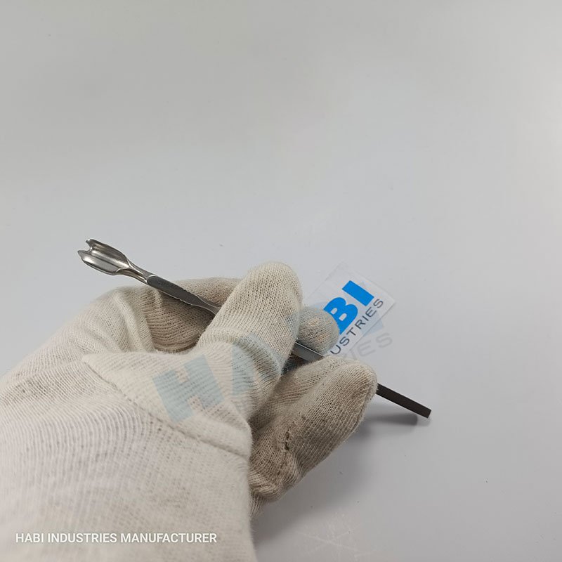 Manicure Nail Cuticle Tools Suppliers Double Head Stainless Steel Cuticle Pusher for Gel Nails