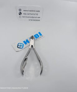 Sharp nail cutter for nail care
