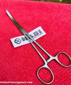 Hemostat curved surgery clamp serrated jaws