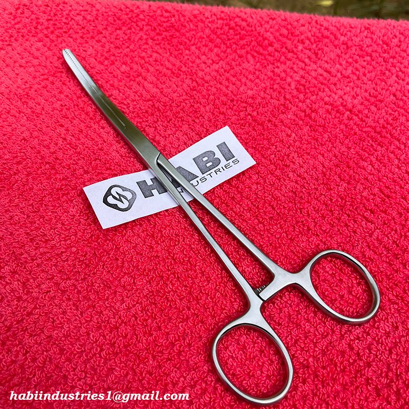 Curved Hemostat Serrated Jaw Detail Hemostat curved surgery clamp serrated jaws