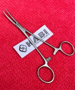 Stainless steel surgical tissue forceps with serrated jaws and ratchet lock